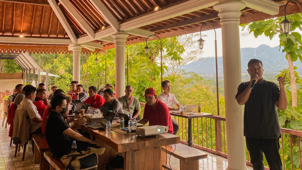 Meeting di Kedai Bukit Rhema: Inspirasi Baru dengan Pemandangan Menakjubkan 12 Meeting Kedai Bukit Rhema