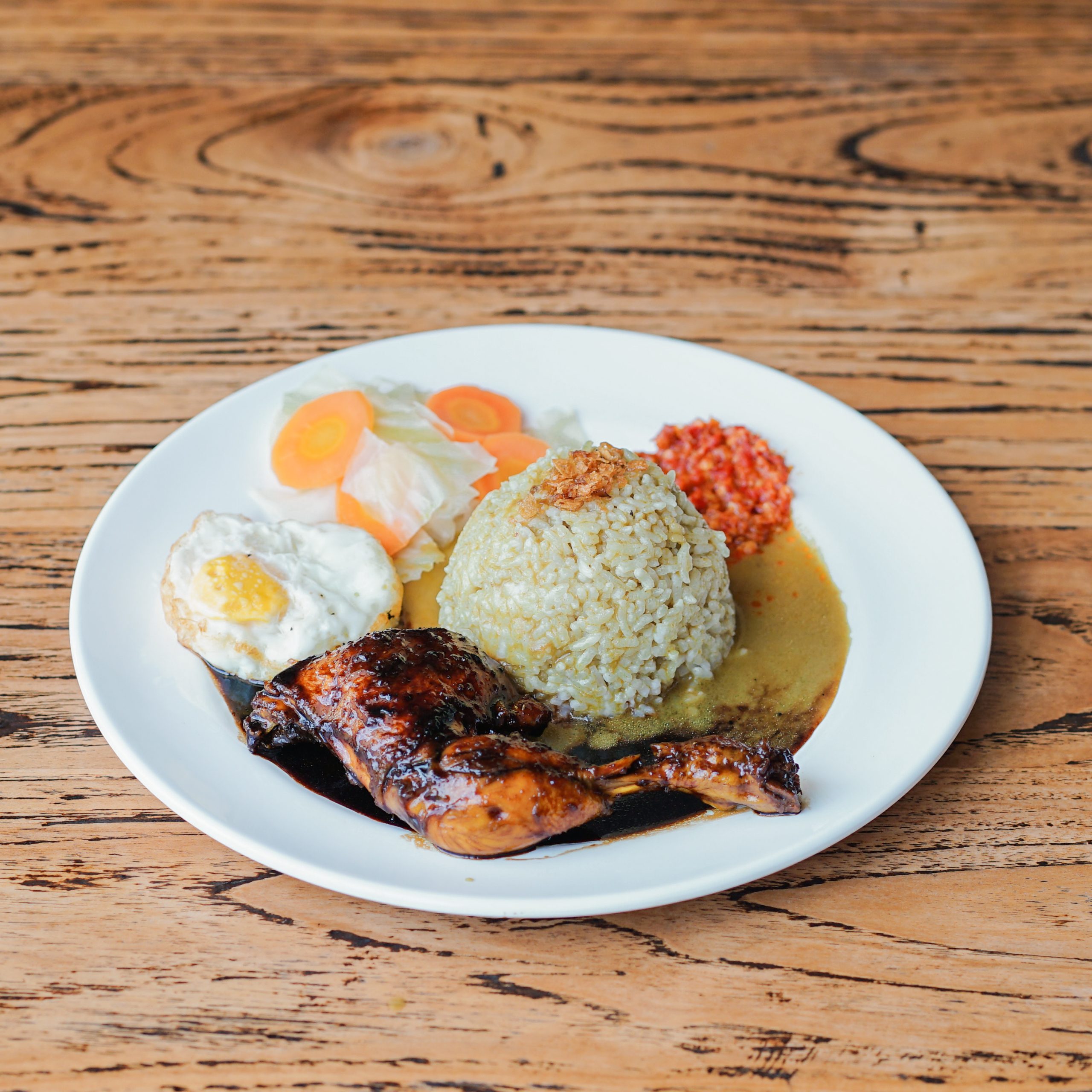 Sewa VW Safari Borobudur dari Kedai Bukit Rhema: Pengalaman Keliling Desa Wisata yang Tak Terlupakan 40 Ayam Bakar Nusantara Kedai Bukit Rhema - hidangan setelah VW Safari Borobudur